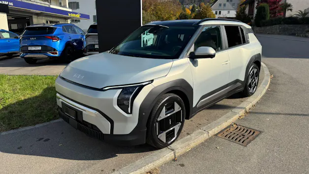 Kia EV3 81 kWh Earth+