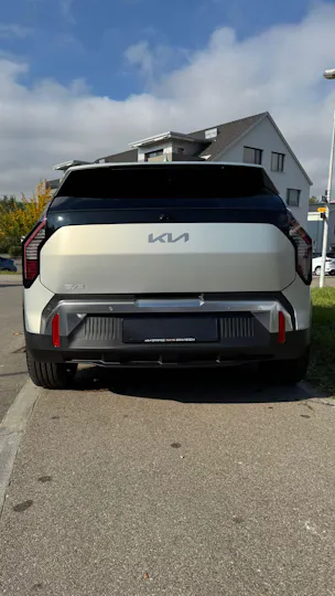 Kia EV3 81 kWh Earth+