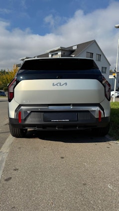 Vehicle image 6 Vehicle image 6