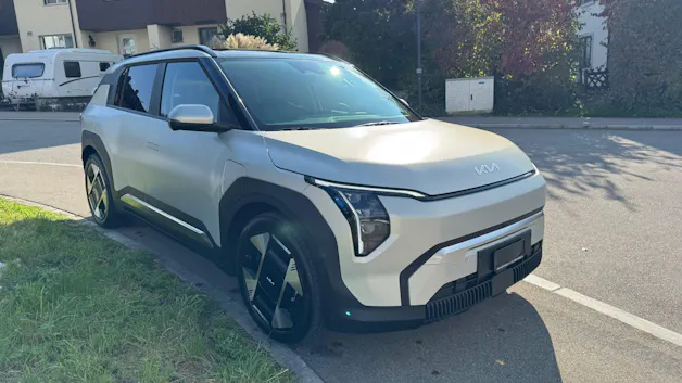 Kia EV3 81 kWh Earth+