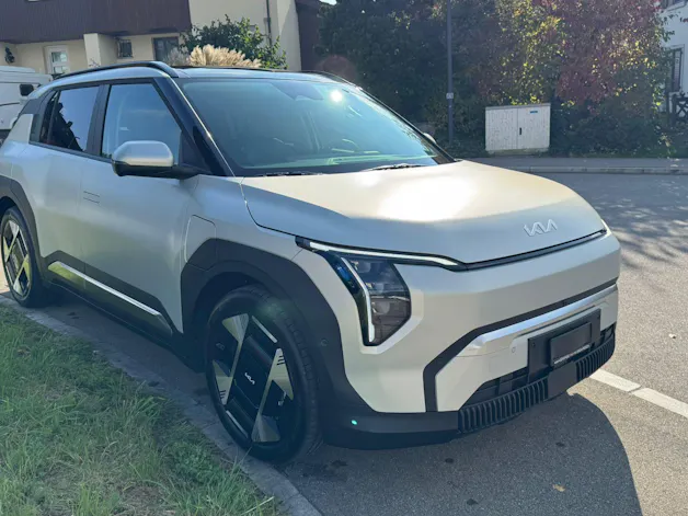 Kia EV3 81 kWh Earth+