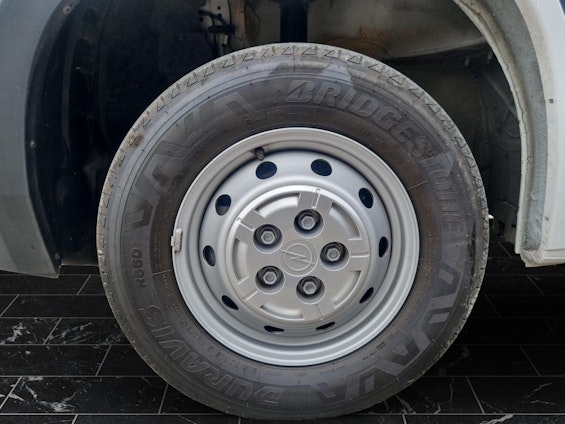 Vehicle image 10 Vehicle image 10