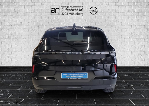 Vehicle image 3 Vehicle image 3