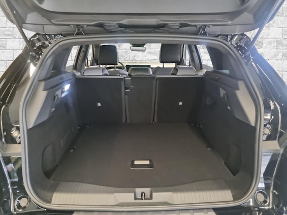 Vehicle image 8 Vehicle image 8