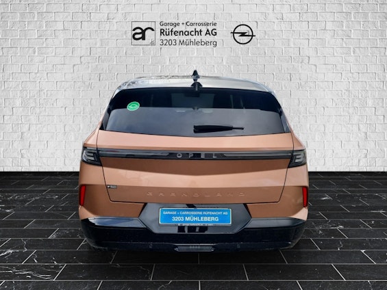 Vehicle image 3 Vehicle image 3