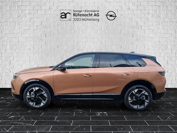 Vehicle image 4 Vehicle image 4