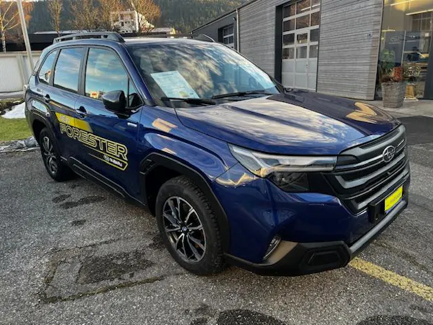 Subaru Forester Station 2.0i e-Boxer Swiss Plus