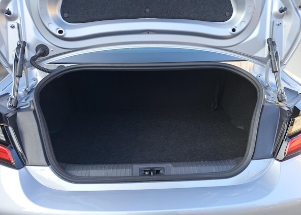 Vehicle image 17 Vehicle image 17