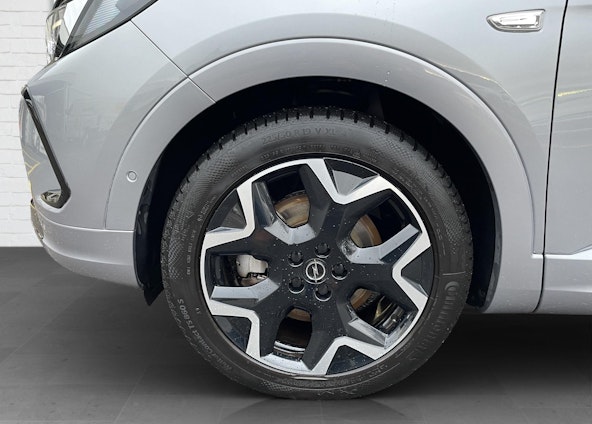 Vehicle image 9 Vehicle image 9