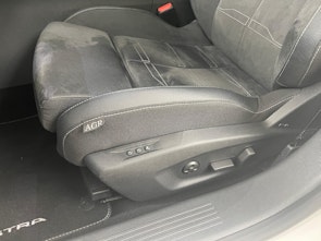 Vehicle image OPEL Astra 1.6 T PHEV 180 Swiss Plus