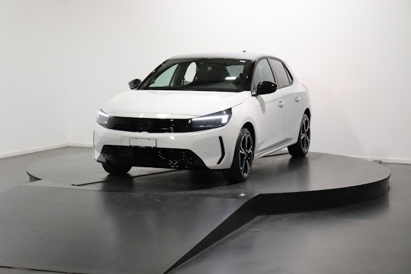 First vehicle image