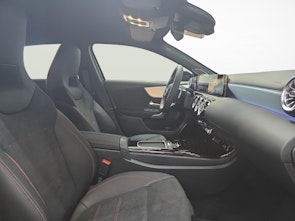 Fahrzeugbild MERCEDES-BENZ A 220 4MATIC AMG Line