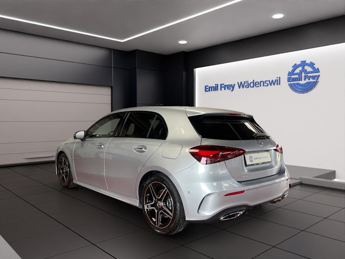 Vehicle image MERCEDES-BENZ A 200