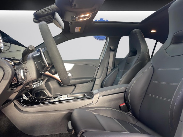 Vehicle image MERCEDES-BENZ A 45 AMG