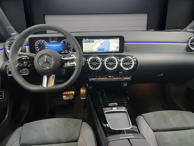 Mercedes-Benz A 250 e EQ Star AMG Line