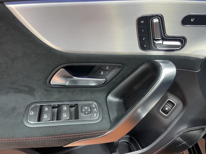 Vehicle image MERCEDES-BENZ A 250