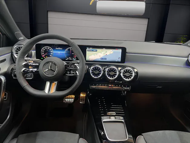 Mercedes-Benz A 250 e EQ Star AMG Line