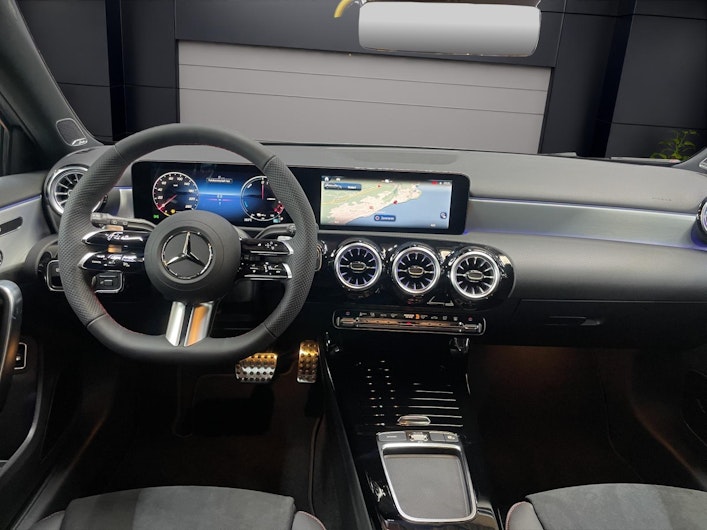 Vehicle image MERCEDES-BENZ A 250