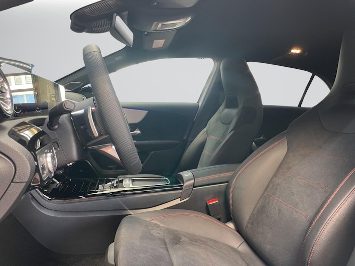 image du véhicule MERCEDES-BENZ A 250