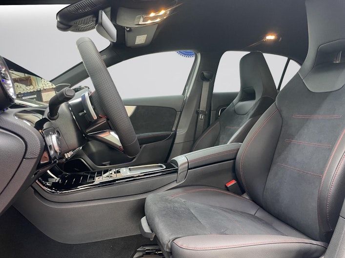 Vehicle image MERCEDES-BENZ A 250