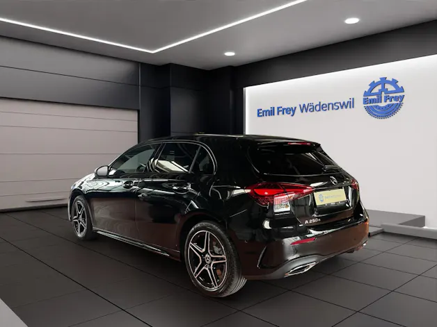 Mercedes-Benz A 250 e EQ Star AMG Line