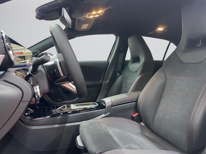 Vehicle image MERCEDES-BENZ A 250