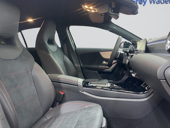 Vehicle image MERCEDES-BENZ A 250