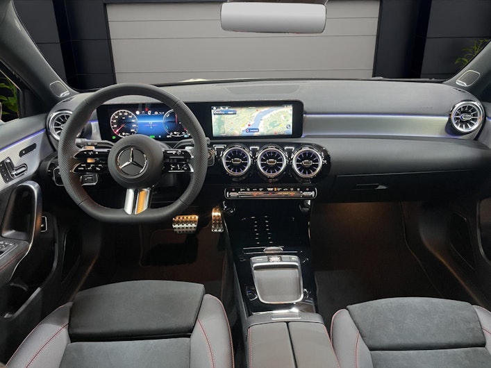 Vehicle image MERCEDES-BENZ A 250