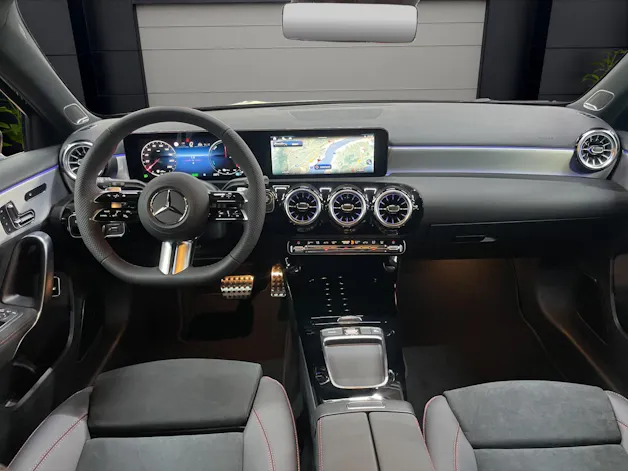 Mercedes-Benz A 250 e EQ Star AMG Line
