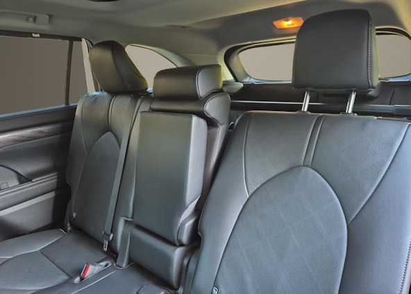 Vehicle image 9 Vehicle image 9