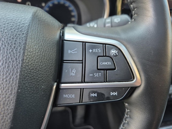 Vehicle image 23 Vehicle image 23