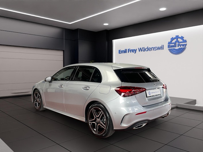 Vehicle image MERCEDES-BENZ A 200