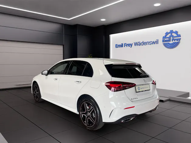 Mercedes-Benz A 250 e EQ Star AMG Line