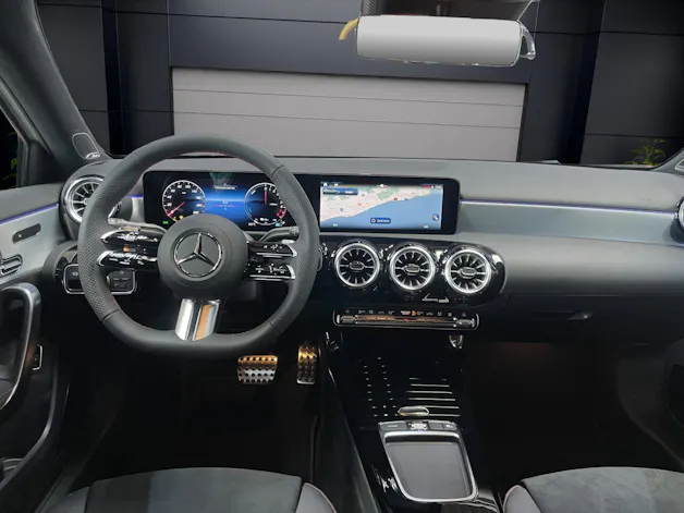 Mercedes-Benz A 250 e EQ Star AMG Line