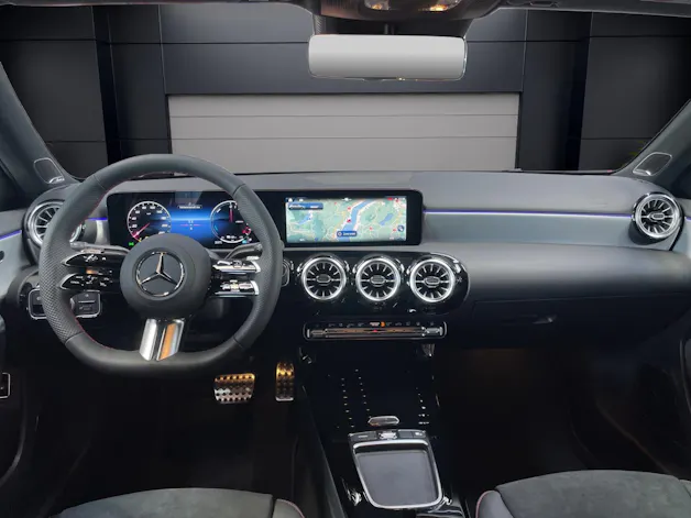 Mercedes-Benz A 250 e EQ Star AMG Line
