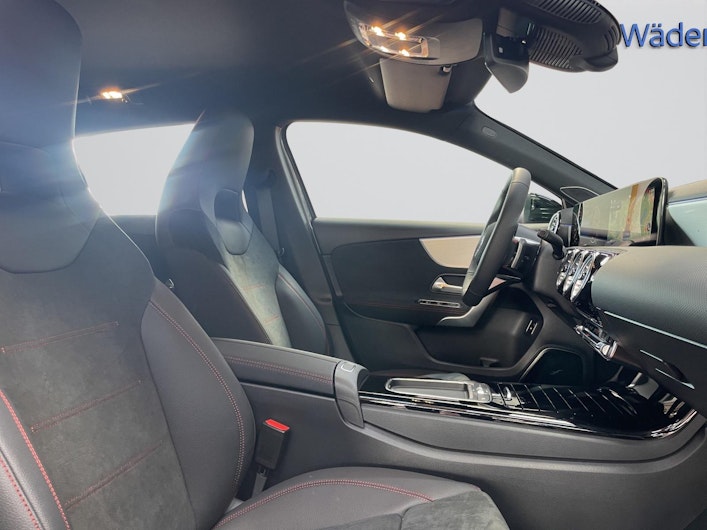 Vehicle image MERCEDES-BENZ A 250