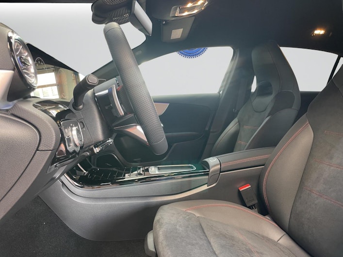 Vehicle image MERCEDES-BENZ A 250