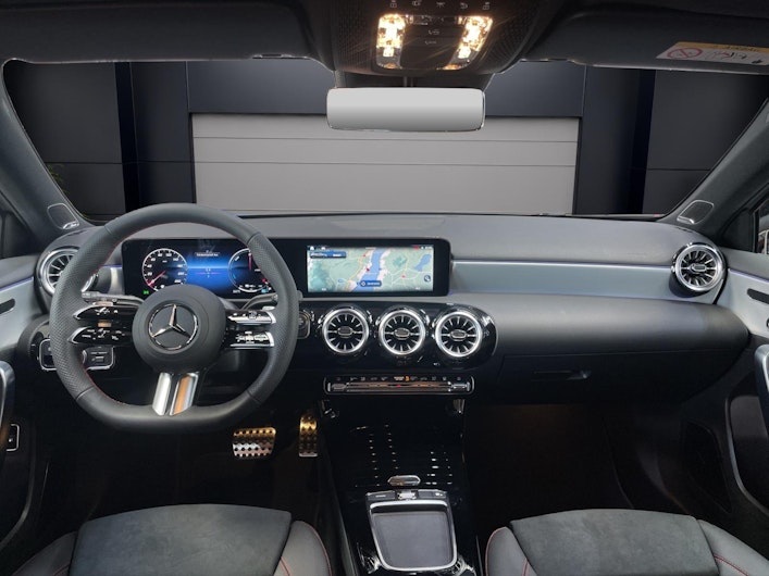 Vehicle image MERCEDES-BENZ A 250