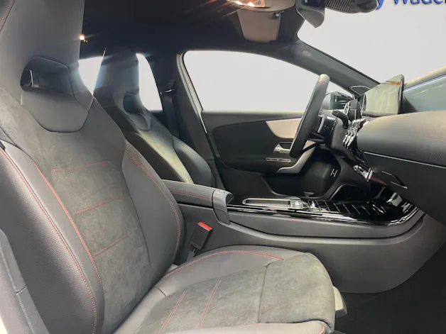 Mercedes-Benz A 250 e EQ Star AMG Line