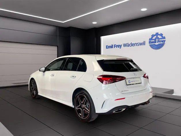 Mercedes-Benz A 250 e EQ Star AMG Line