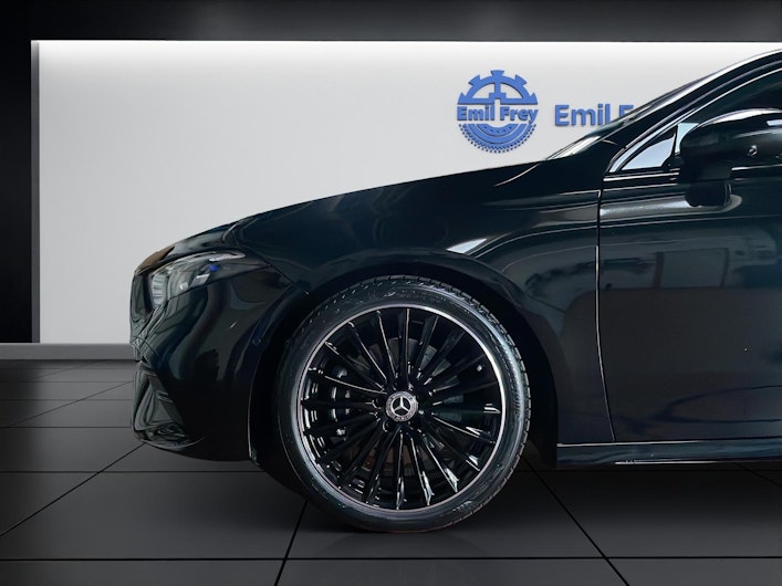 Vehicle image MERCEDES-BENZ A 220