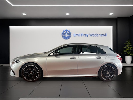 MERCEDES-BENZ A 220 AMG Line 4m 3