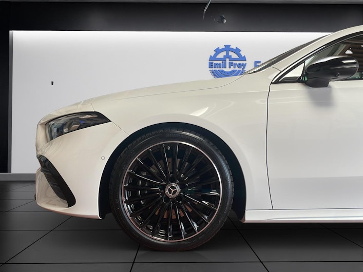 Vehicle image MERCEDES-BENZ A 220