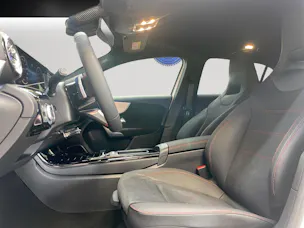 Mercedes-Benz A 220 4MATIC AMG Line
