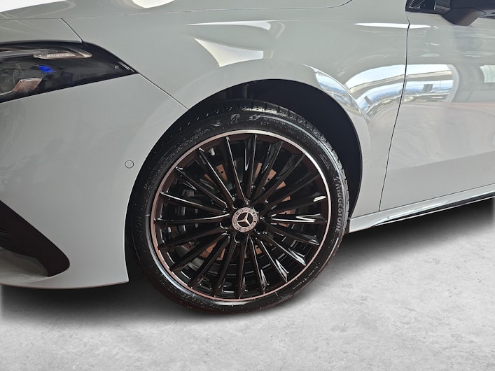 image du véhicule MERCEDES-BENZ A 250