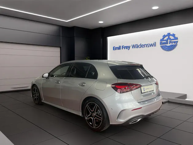 Mercedes-Benz A 220 4MATIC AMG Line