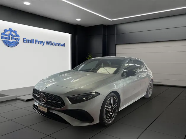 Mercedes-Benz A 220 4MATIC AMG Line