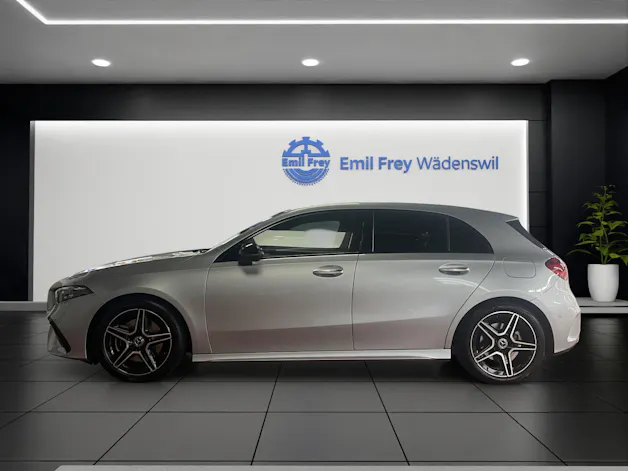 Mercedes-Benz A 220 4MATIC AMG Line