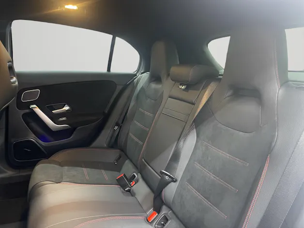 Mercedes-Benz A 220 4MATIC AMG Line
