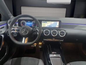 Vehicle image MERCEDES-BENZ A 220 AMG Line 4m
